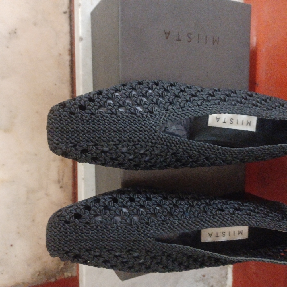 Miista is the brand. the  style is call taissa. Color is black..